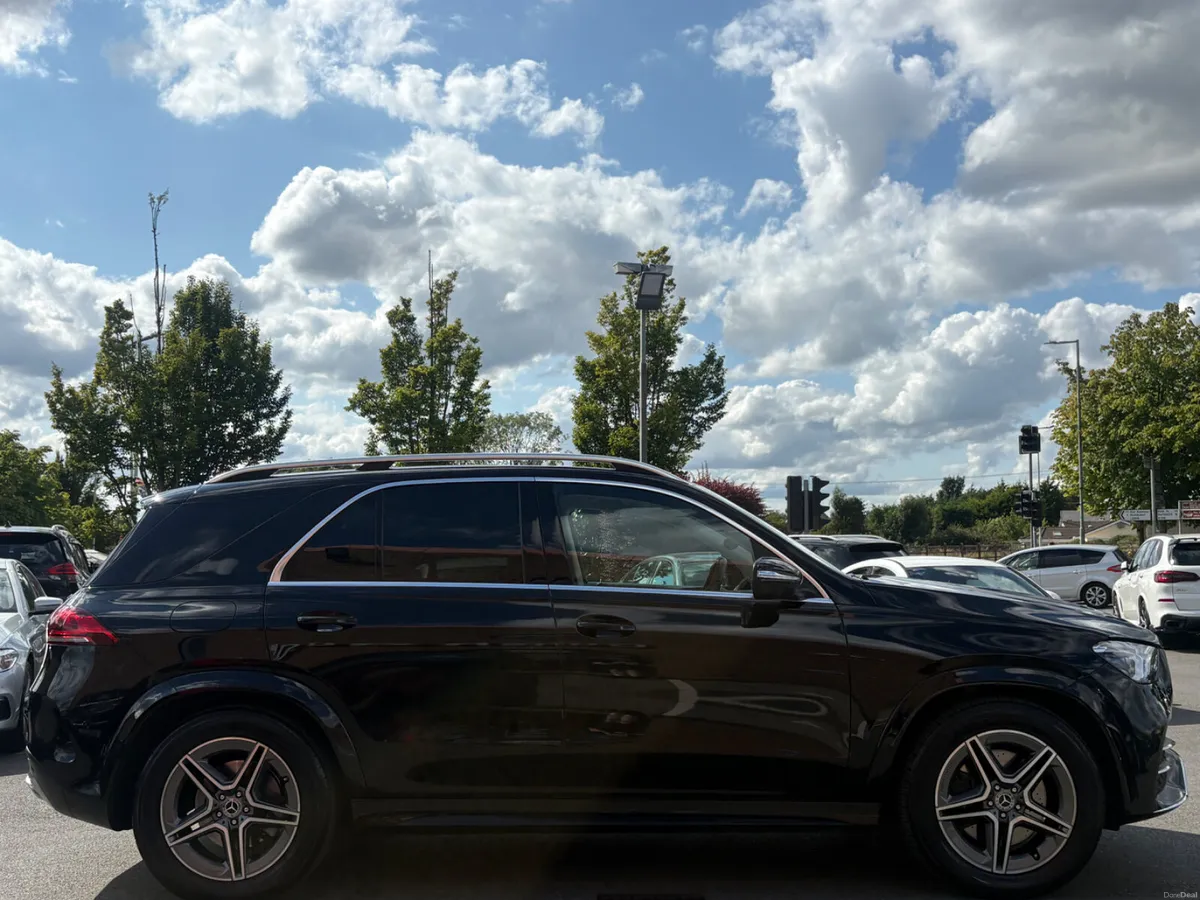 211 Mercedes-Benz GLE400 AMG 7 Seat *Huge Spec* - Image 4