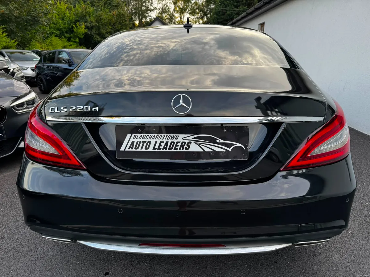 MERCEDES-BENZ CLS 220 D AMG LINE AUTO LEATHER NAV - Image 6