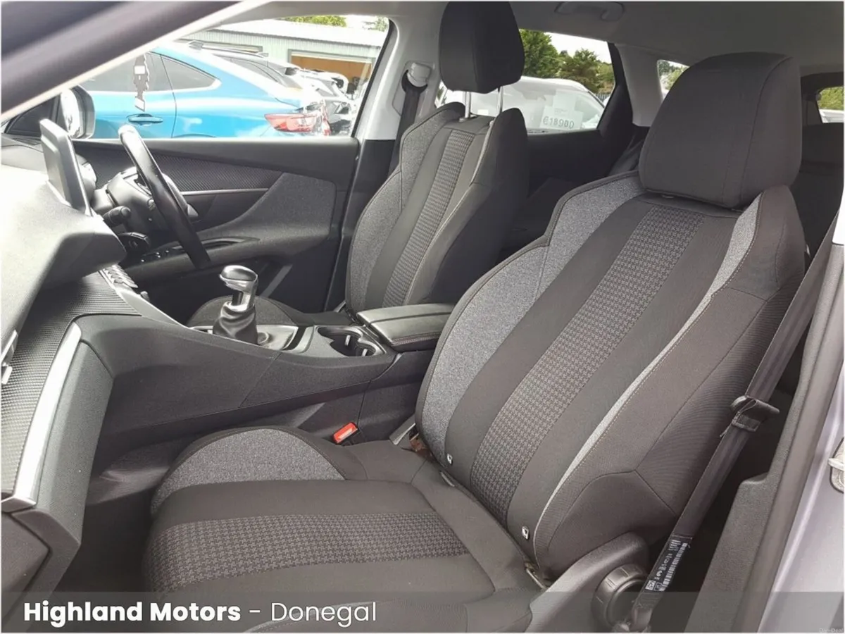 Peugeot 3008 1.2 PureTech 130bhp Active - Image 5