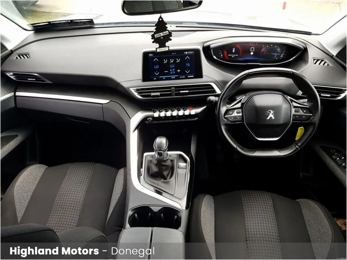 Peugeot 3008 1.2 PureTech 130bhp Active - Image 2