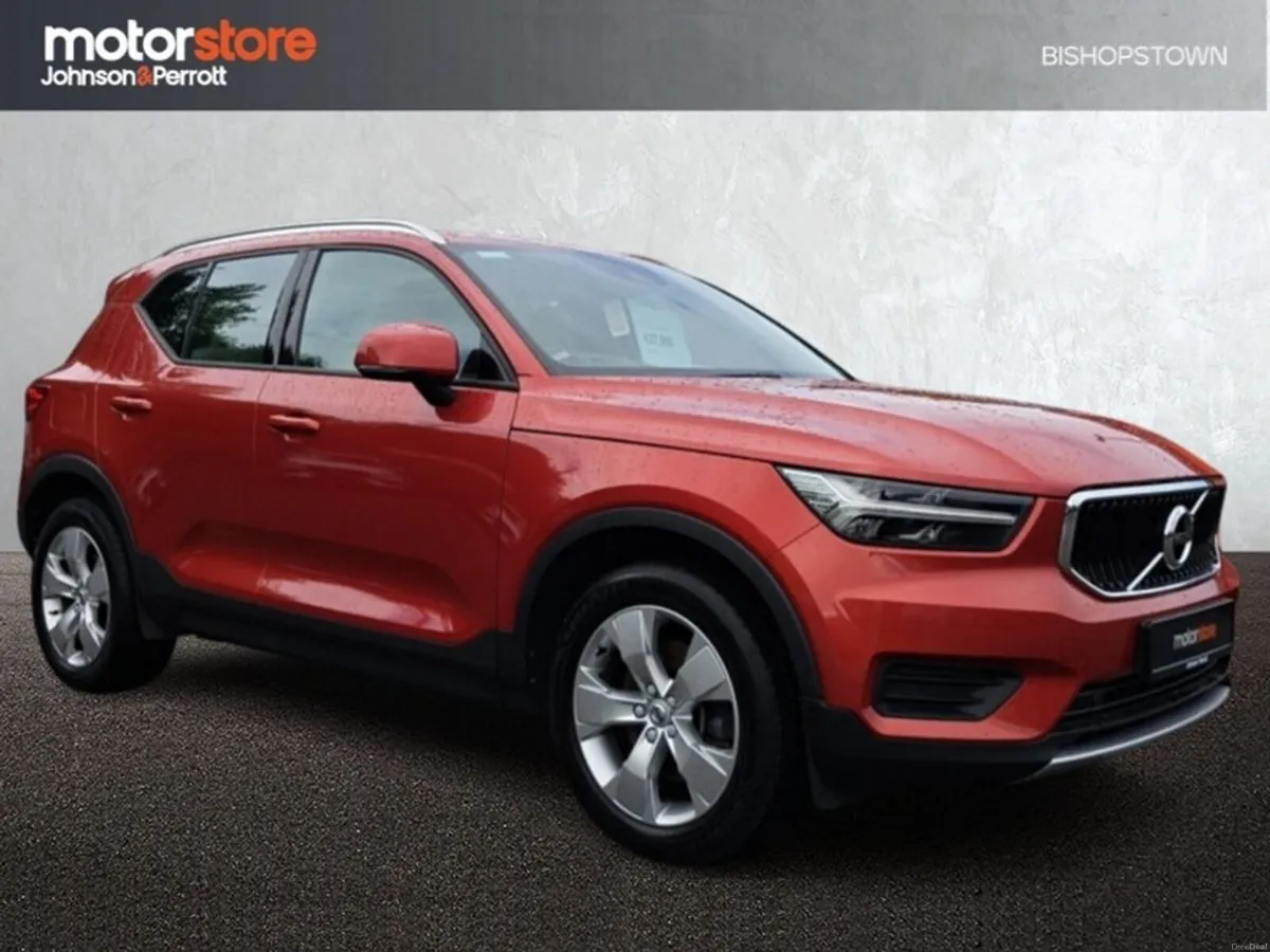 Volvo XC40 D4 AWD AUTO MOMENTUM - 1 OWNER - Image 1