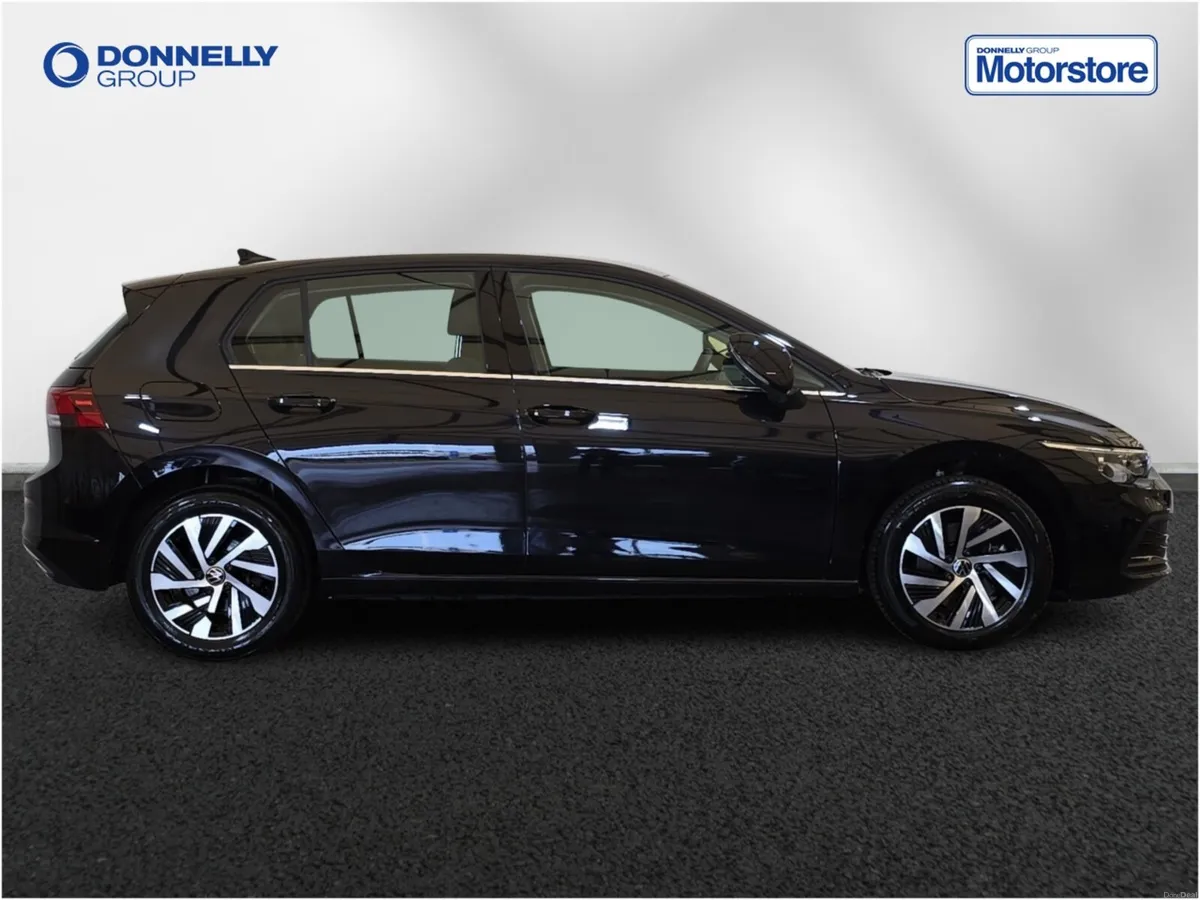 Volkswagen Golf Hatchback Style - Image 3