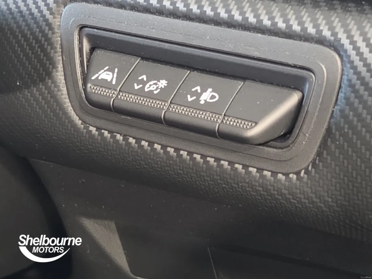 Renault Captur Hatchback Engineered - Image 5
