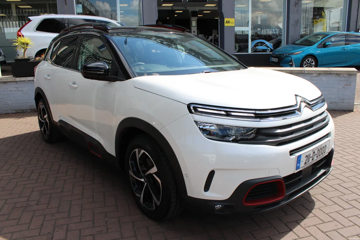 2.0HDI SHINE EDITION 5DR ESTATE AUTOMATIC // 1 OWN - Image 2