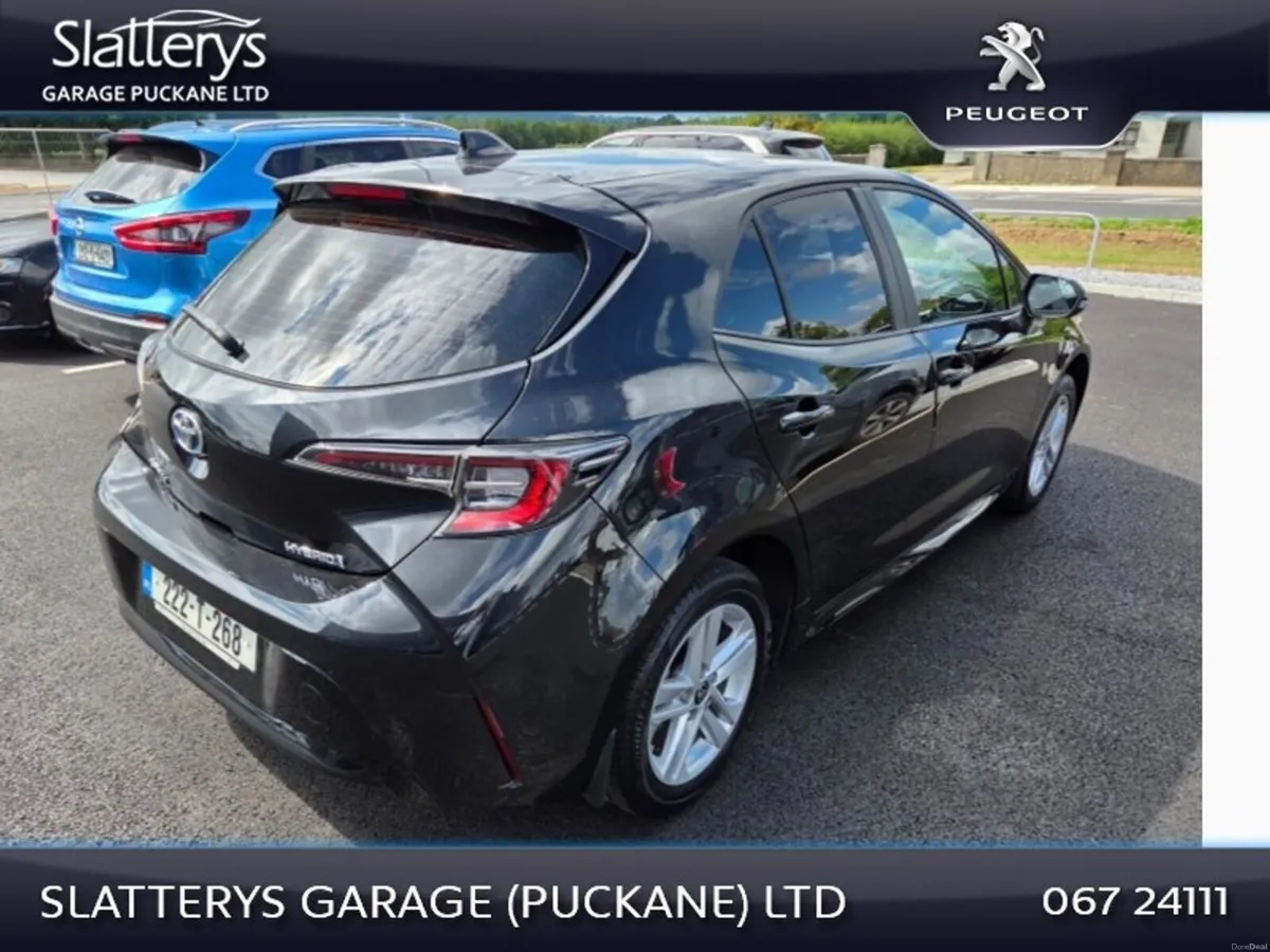 Toyota Corolla 1.8 Hybrid Luna Hatchback - Image 6