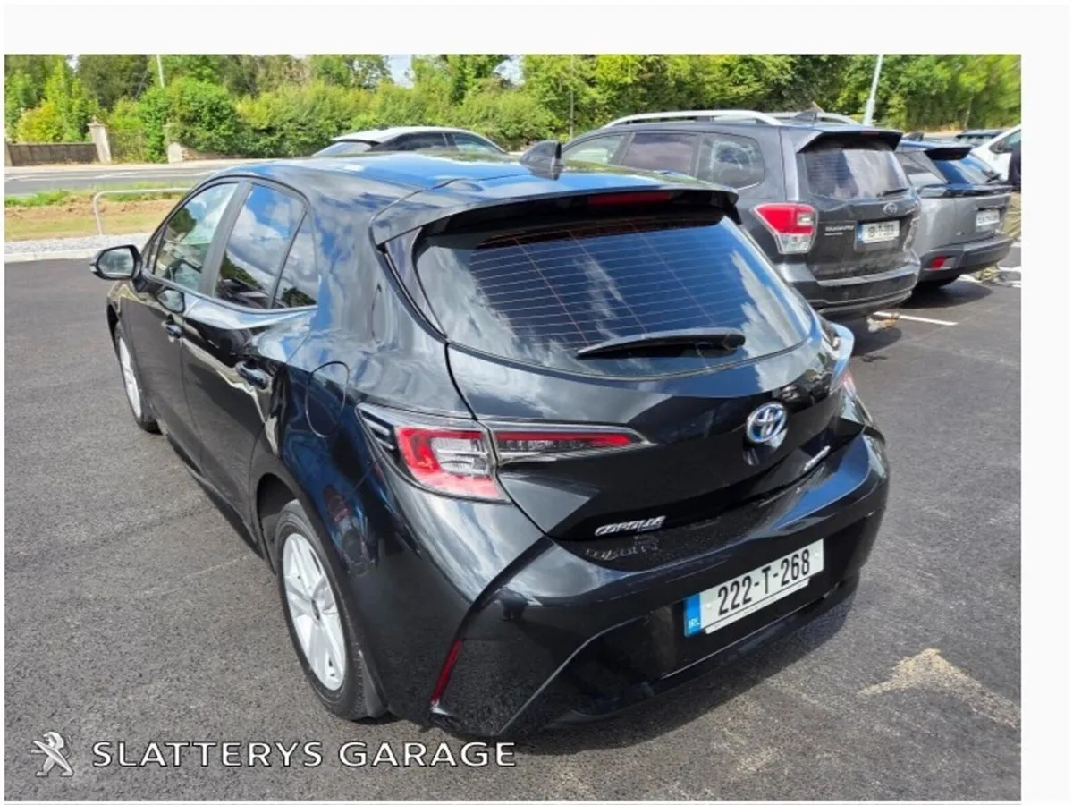 Toyota Corolla 1.8 Hybrid Luna Hatchback - Image 4