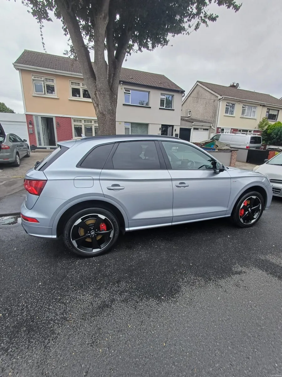 Audi Q5 50 TFSI e Quattro Black Edition – PHEV - Image 1