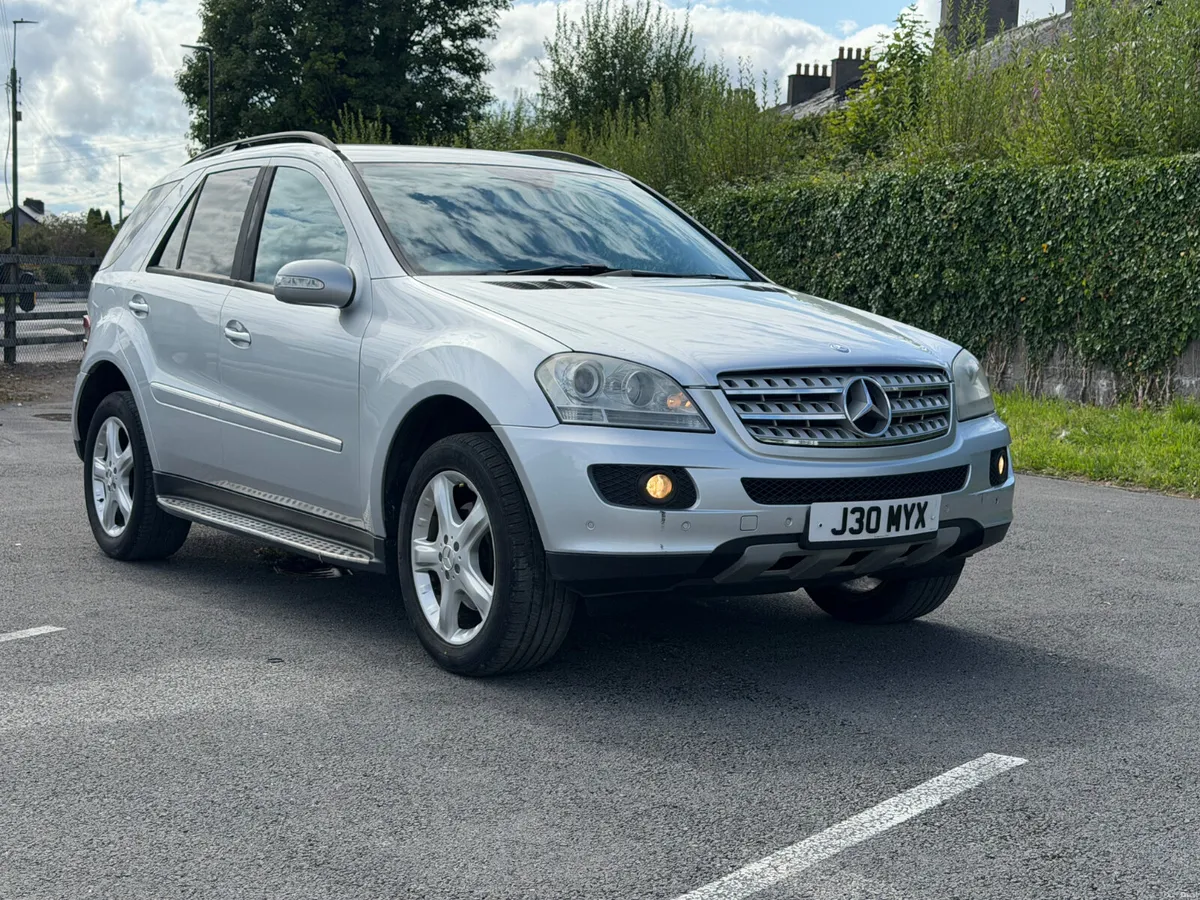 ABSOLUTELY IMMACULATE MERCEDES ML280 - Image 1