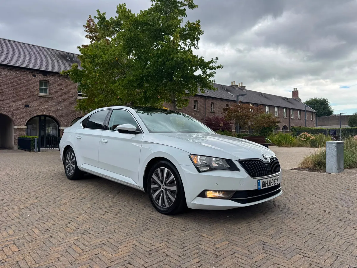 Skoda Superb 2018 - Image 6
