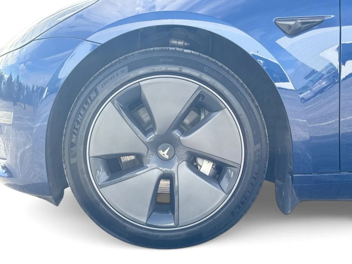 Tesla Model 3 LONG RANGE AWD - Image 4