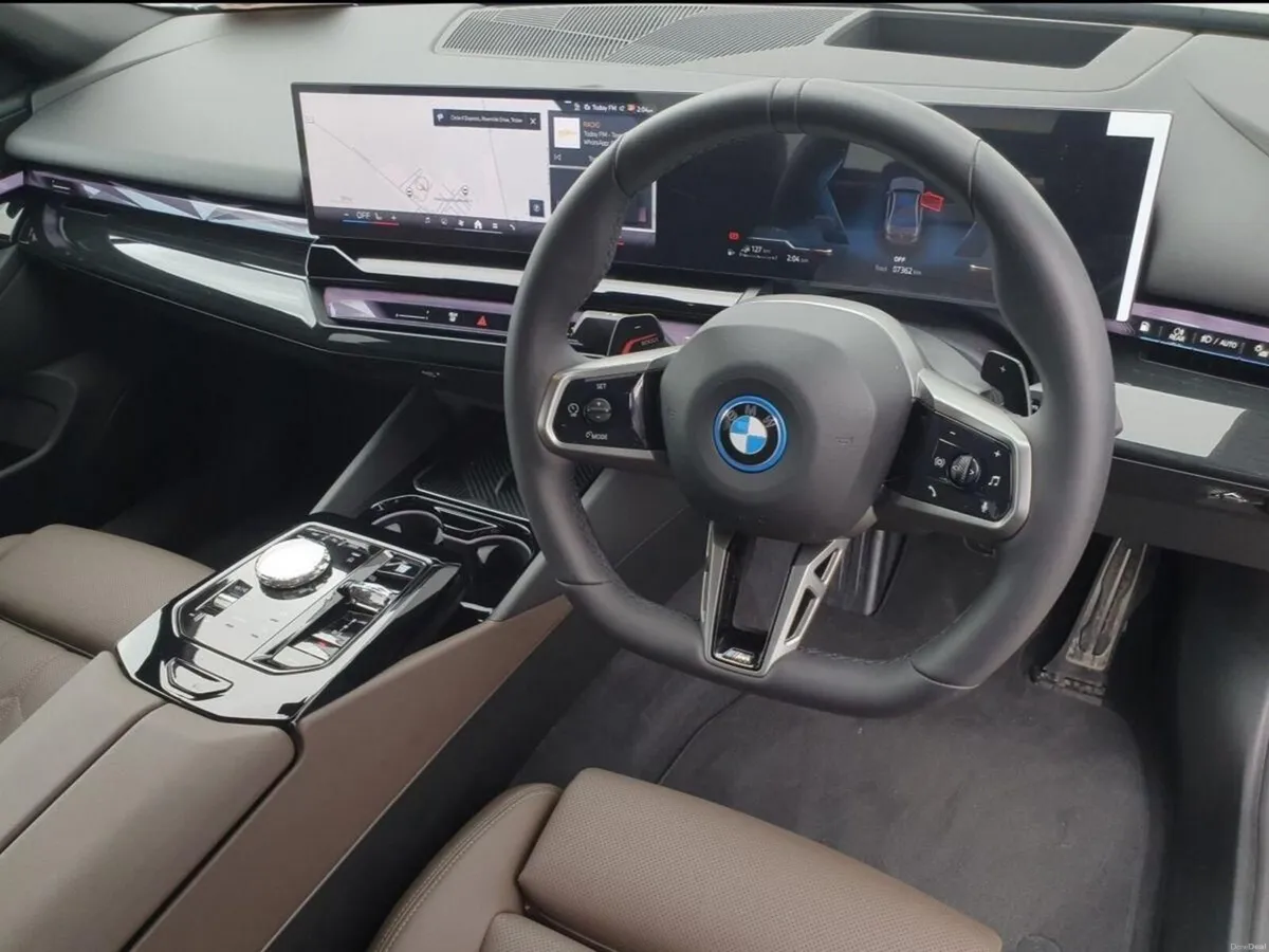 BMW 5-Series 530e M Sport Pro Saloon - Image 6