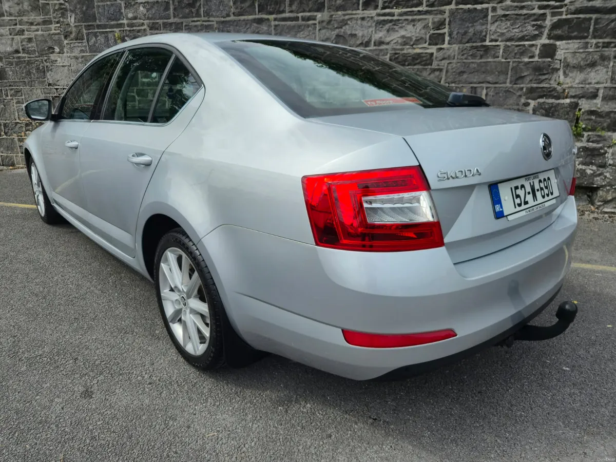 152 Skoda Octavia 1.6 TDI STYLE! FSH! T/belt done - Image 2