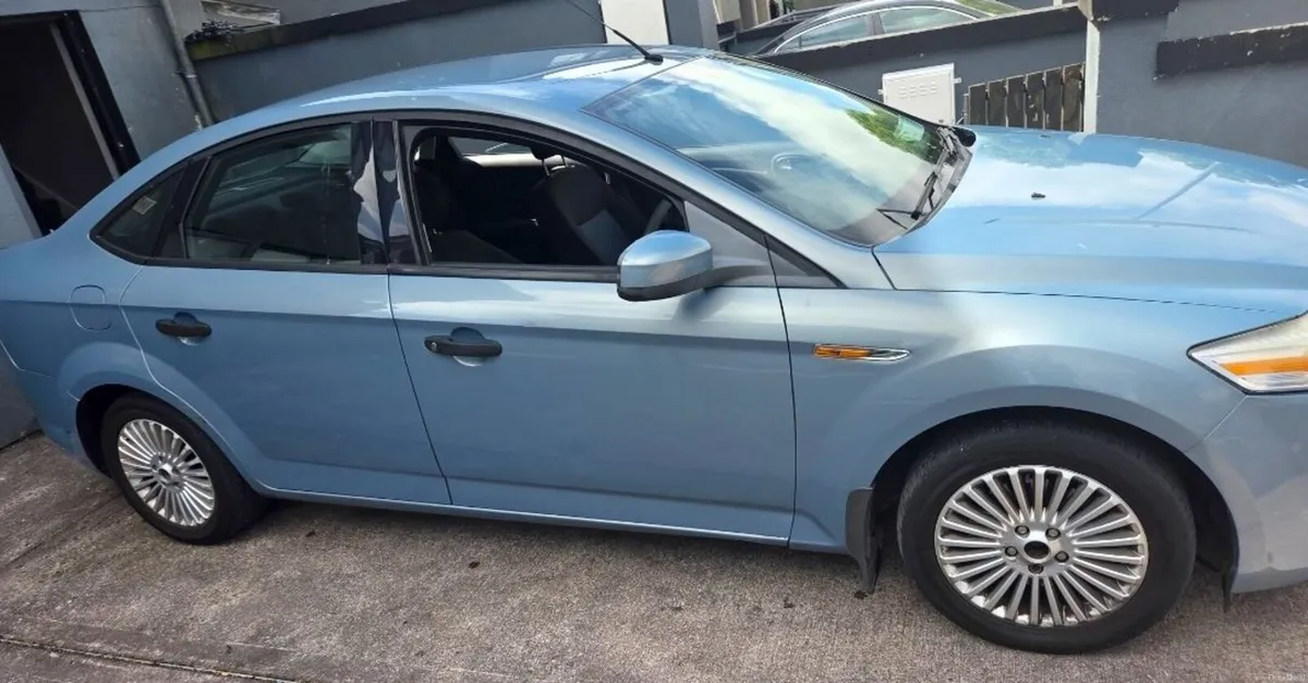 Ford Mondeo 2010 - Image 4