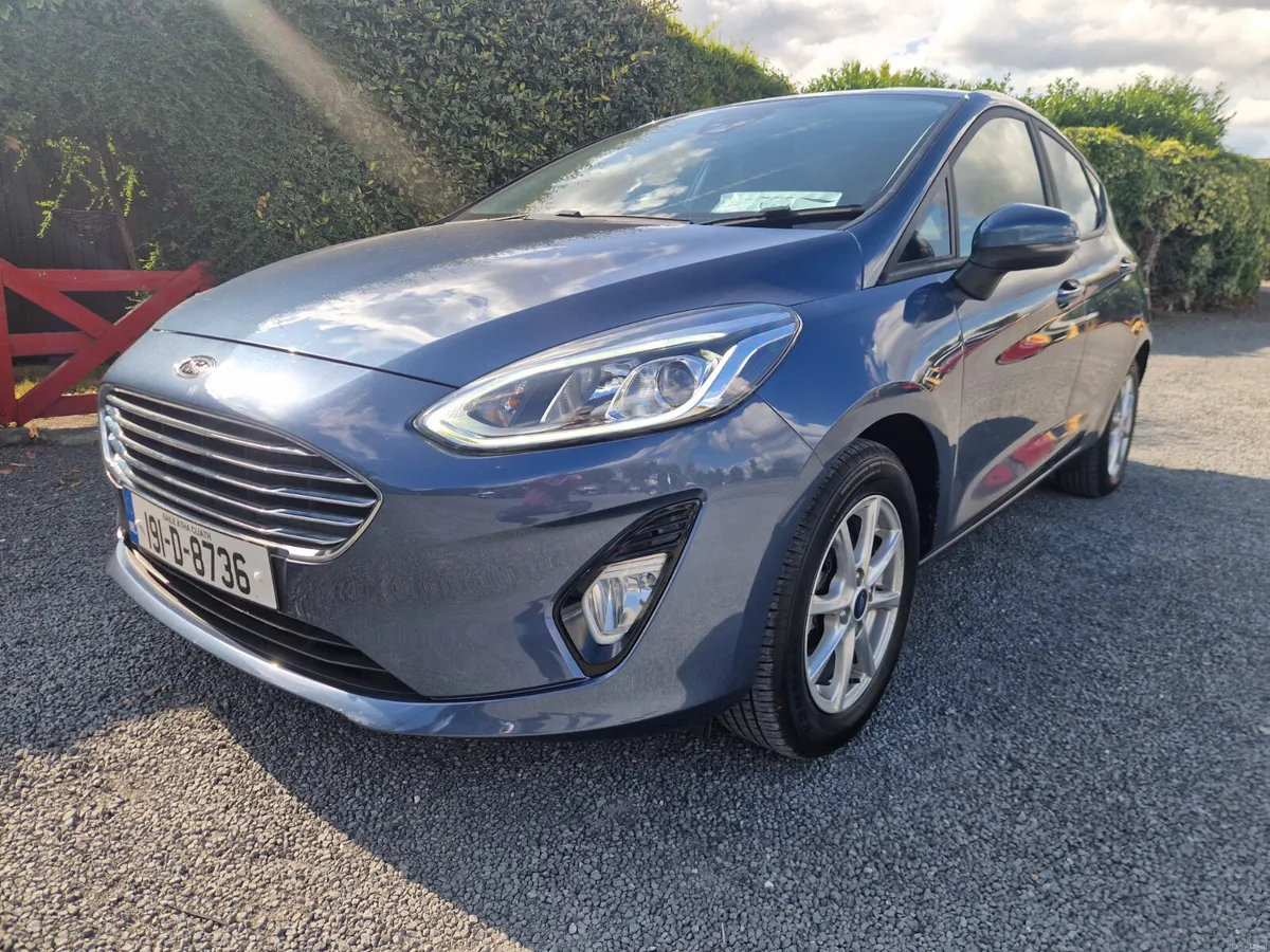 Ford Fiesta  1.1 TITANIUM 2019 - Image 2