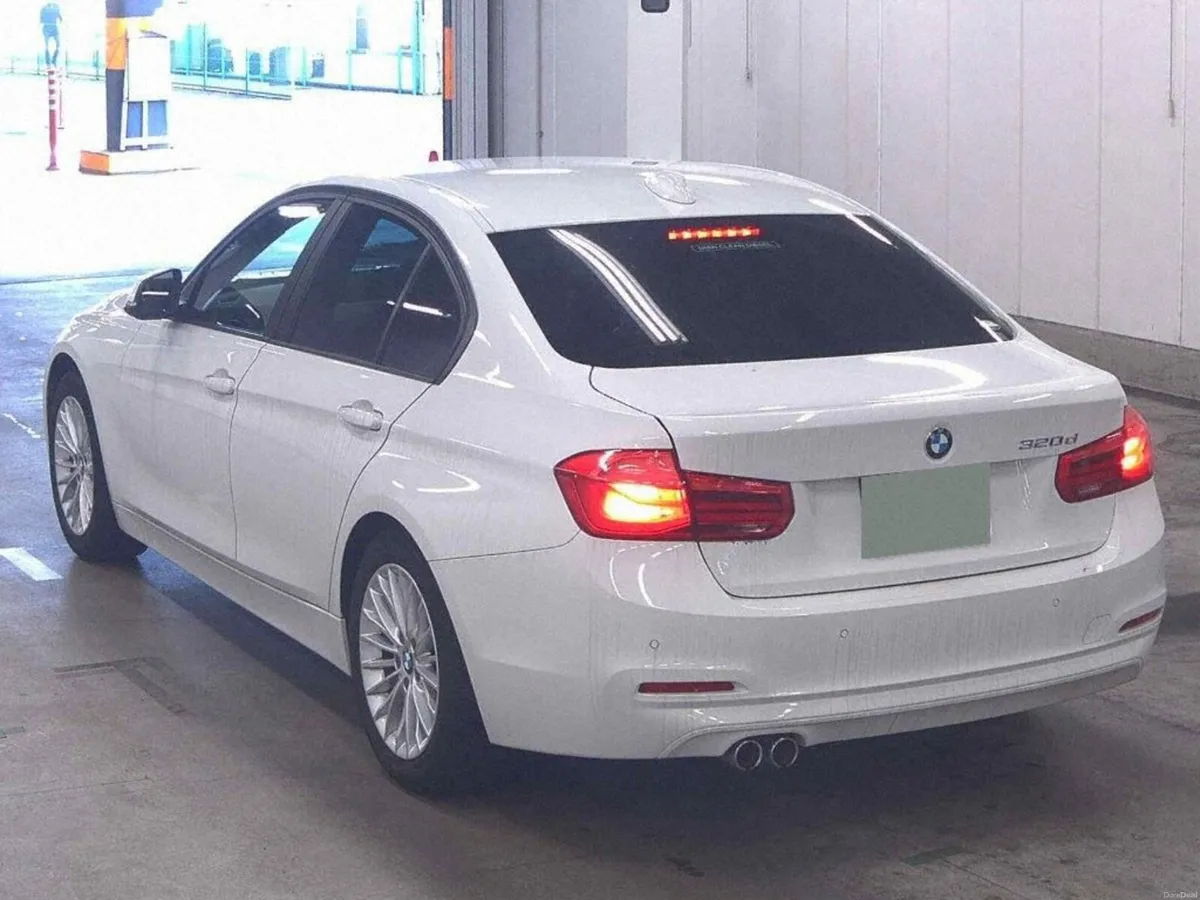 BMW 320D AUTO 2017 - Image 2