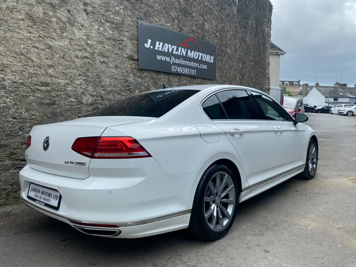 Feb 2017 Volkswagen Passat R-Line 2.0 TDi 150 - Image 4