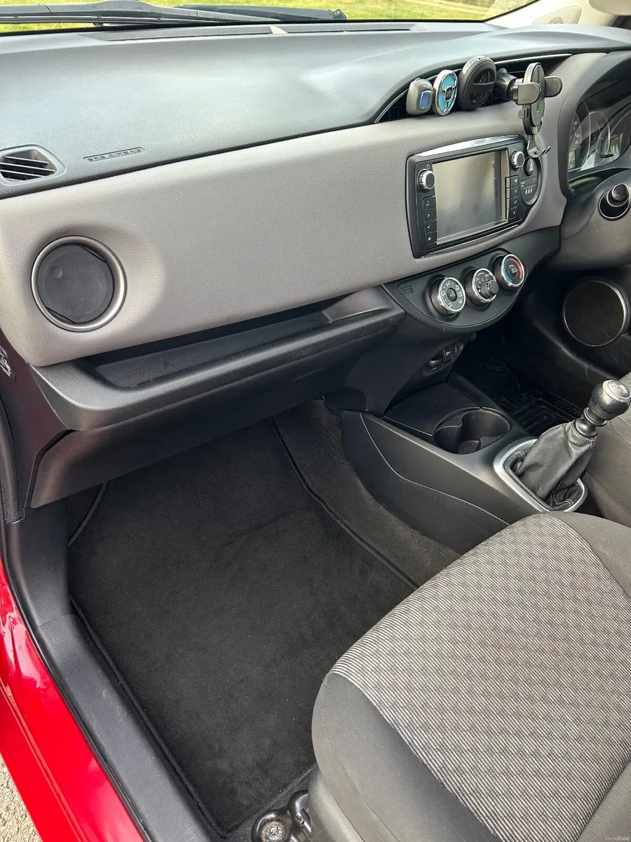 Toyota Yaris 2014 - Image 4