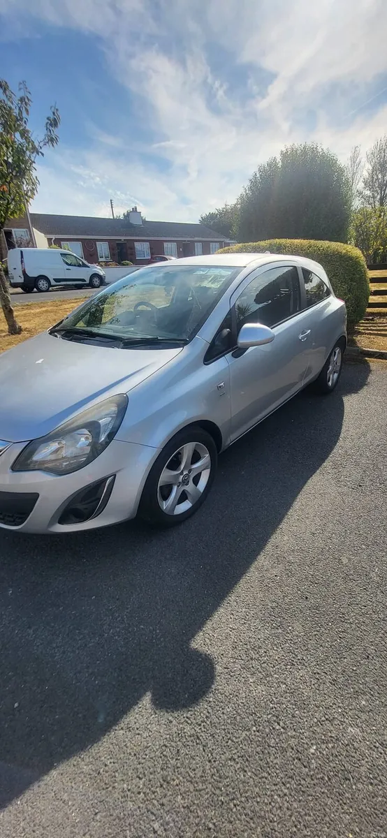 Low mileage vauxhall  corsa - Image 3