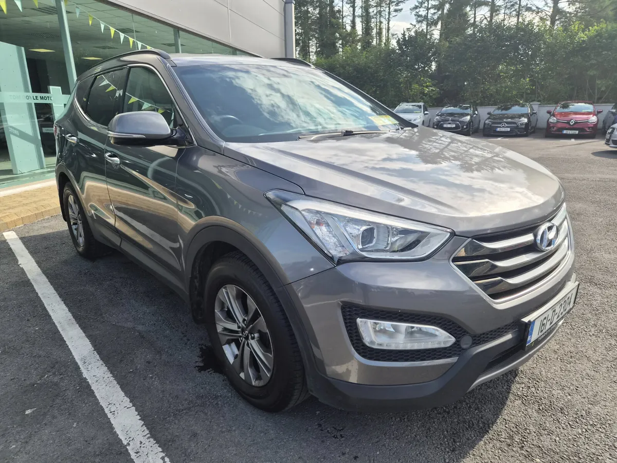 Hyundai Santa Fe 2016 2.2L Diesel Manual - Image 2