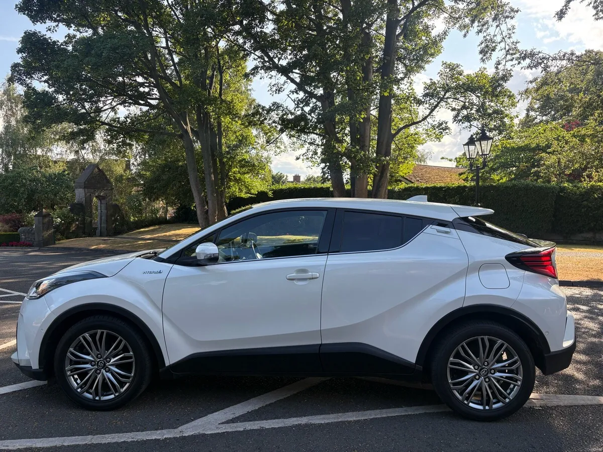 2022 Toyota C-HR Hybrid SOL Top Spec Irish - Image 6