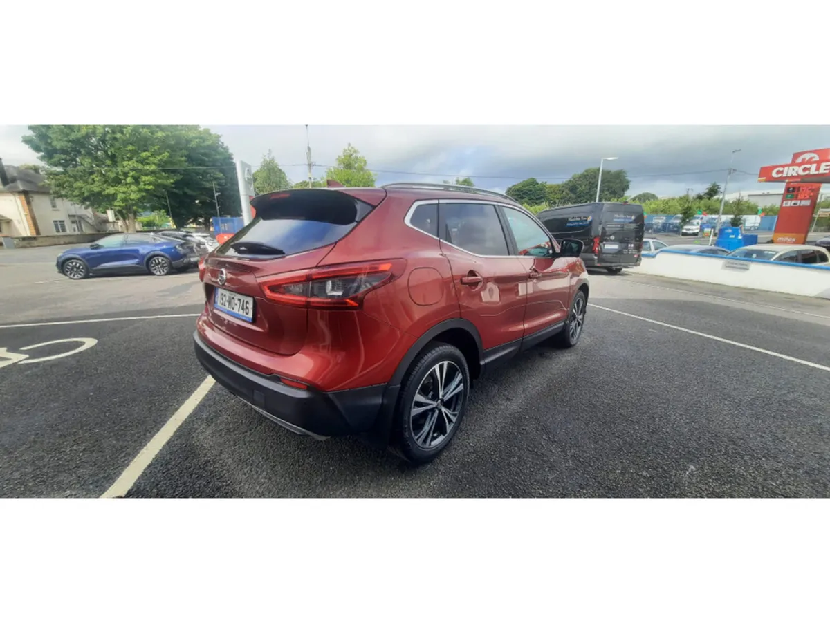 Nissan Qashqai 1.5 SV PREMIUM PART LS MY1 4DR - Image 6