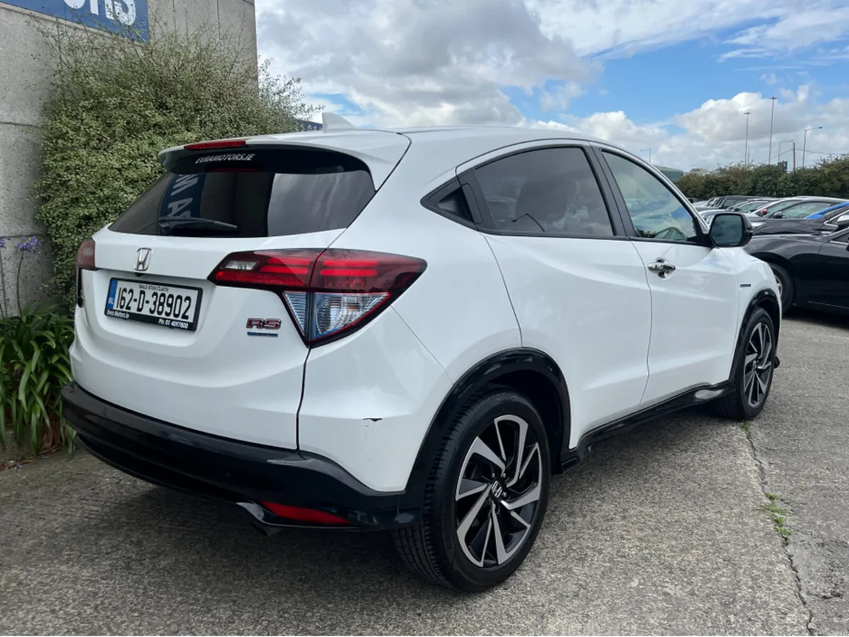 Honda Vezel HR-V RS SPORT AUTOMATIC 1.5 PETROL //H - Image 4