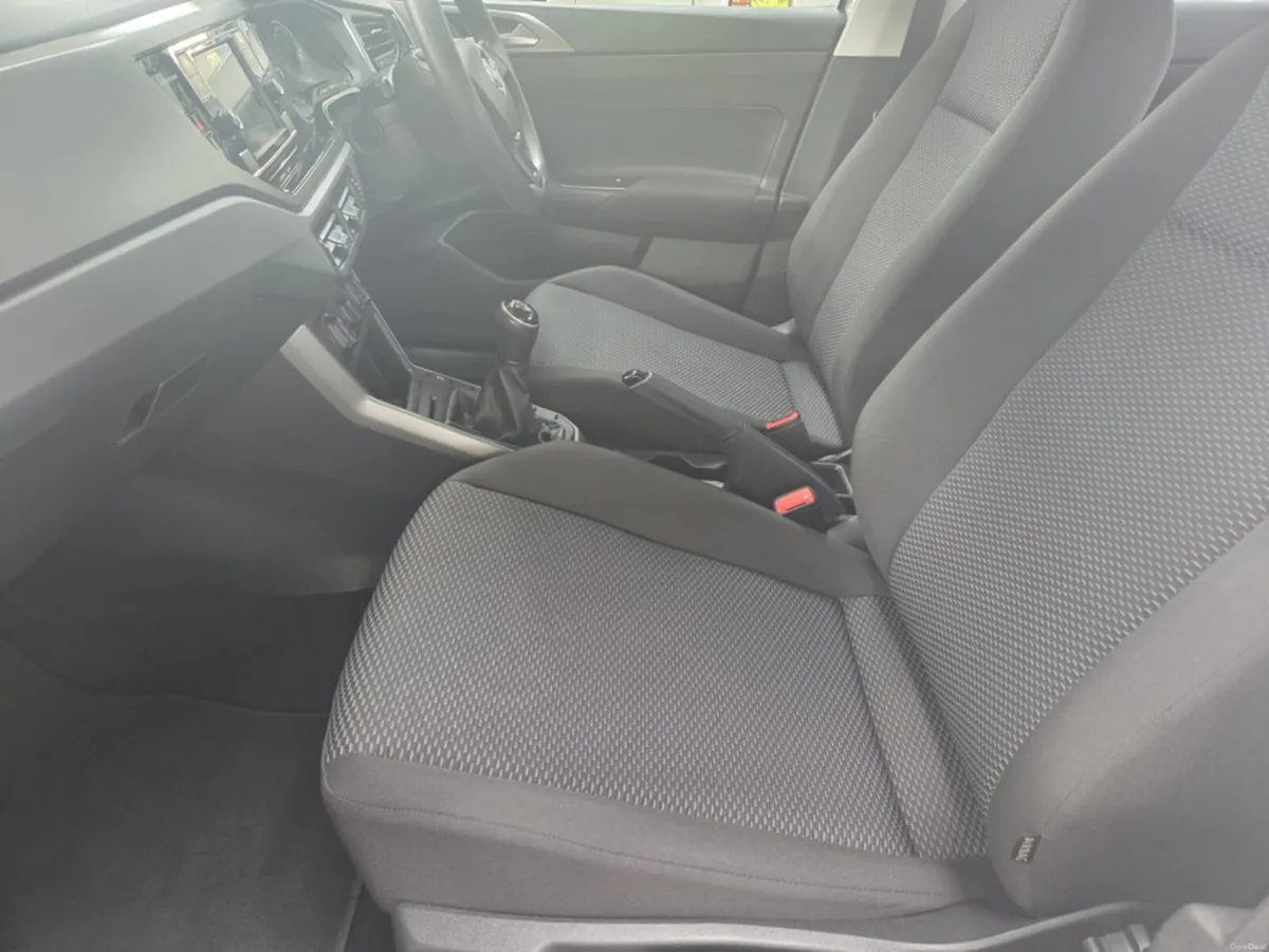 Volkswagen Polo TRENDLINE 1.0 TSI MANUAL NCT'D AND - Image 6