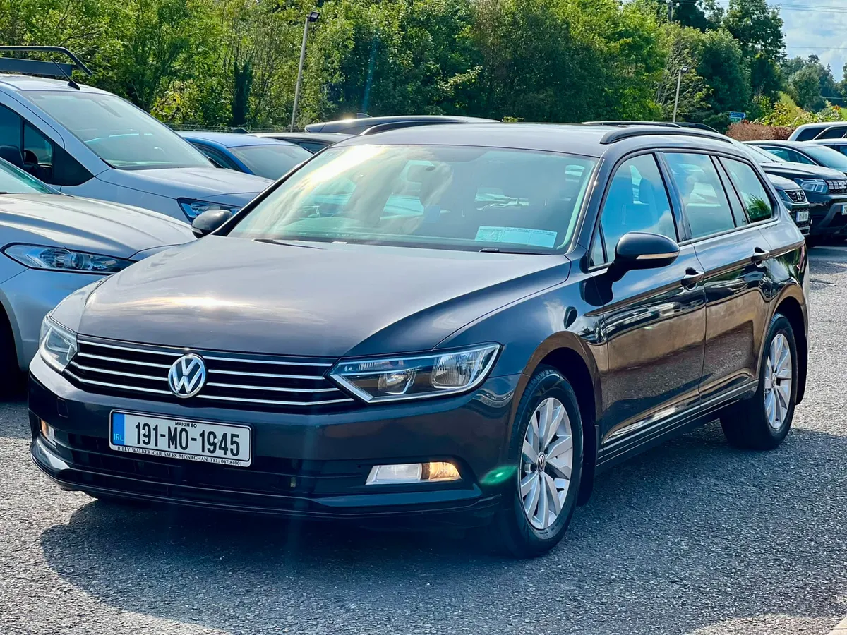Volkswagen Passat 2019 - Image 5