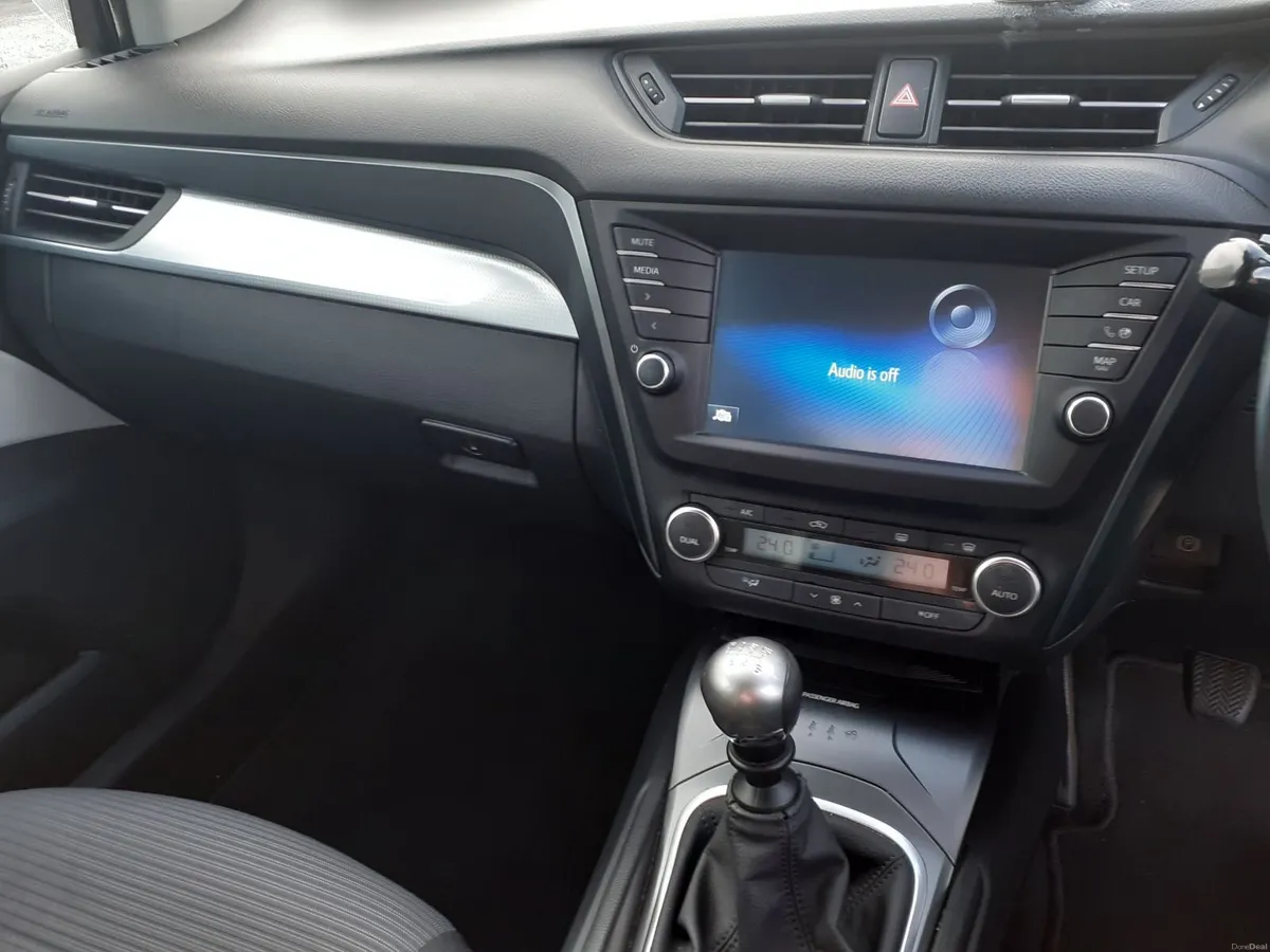 Toyota Avensis 2017 - Image 3