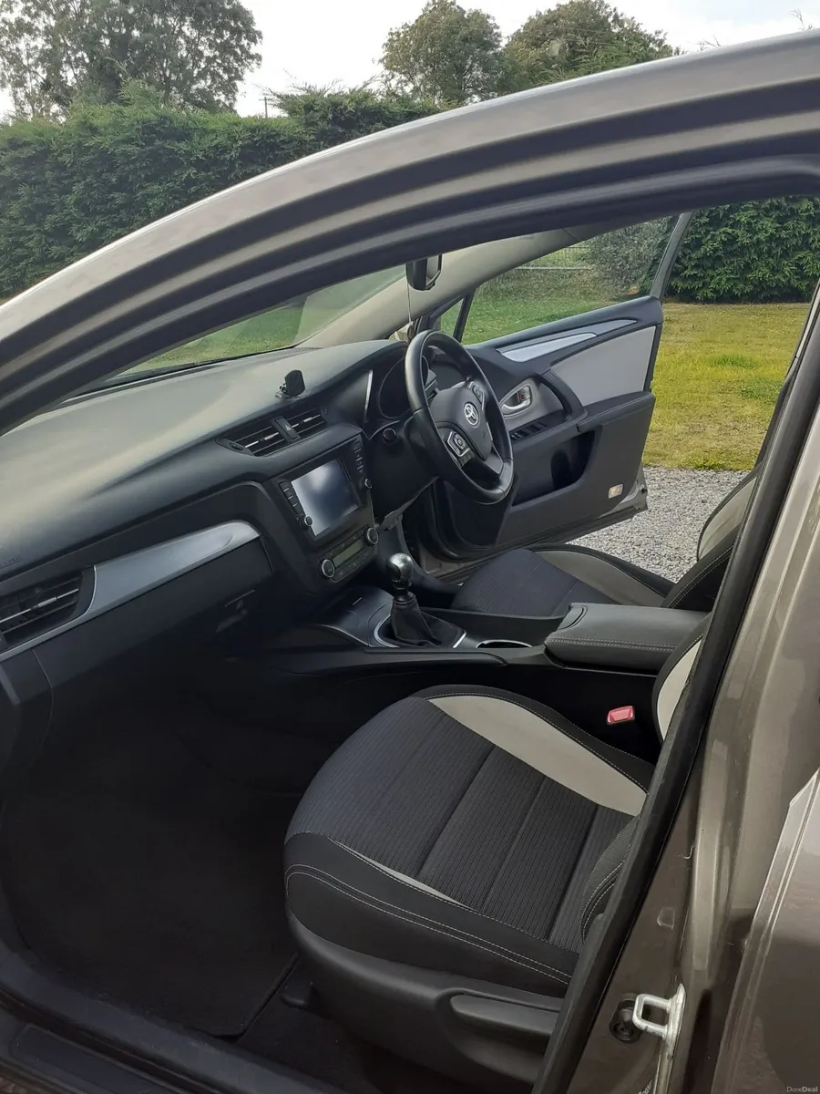 Toyota Avensis 2017 - Image 5