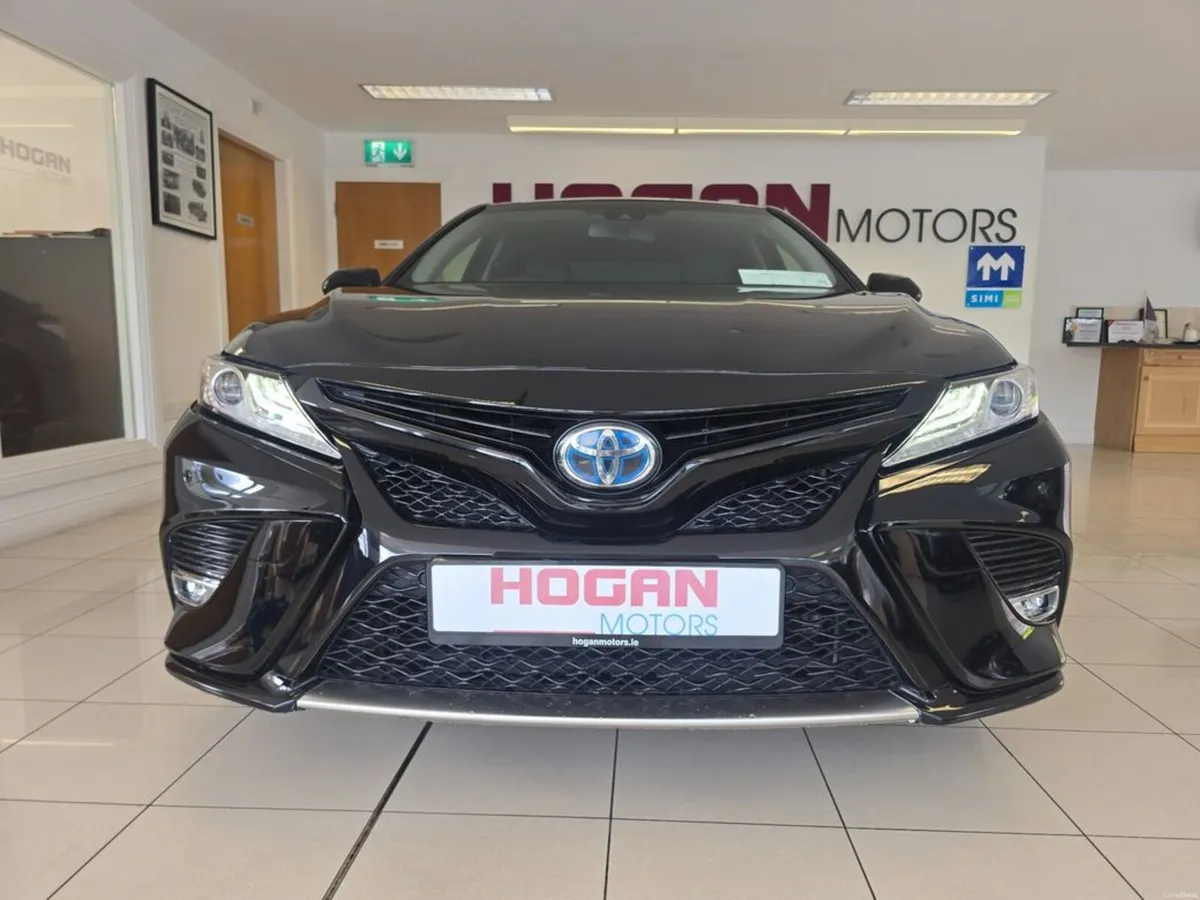 Toyota Camry Hybrid World Sport Edition * Best Spe - Image 2