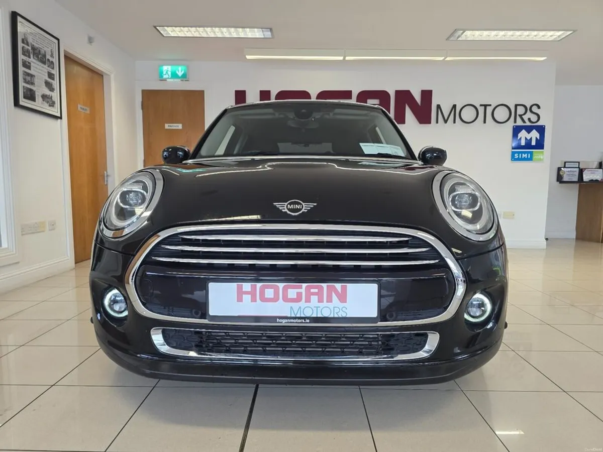 Mini Cooper 1.5 Diesel Exclusive 5Dr H/B Automatic - Image 2