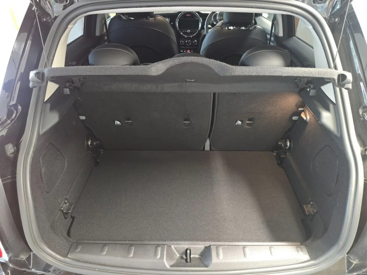 Mini Cooper 1.5 Diesel Exclusive 5Dr H/B Automatic - Image 6