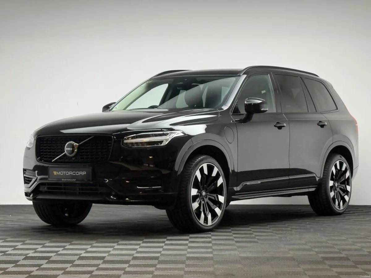 Volvo XC90 CORE T8 2.0 RECHARGE AWD - Image 3