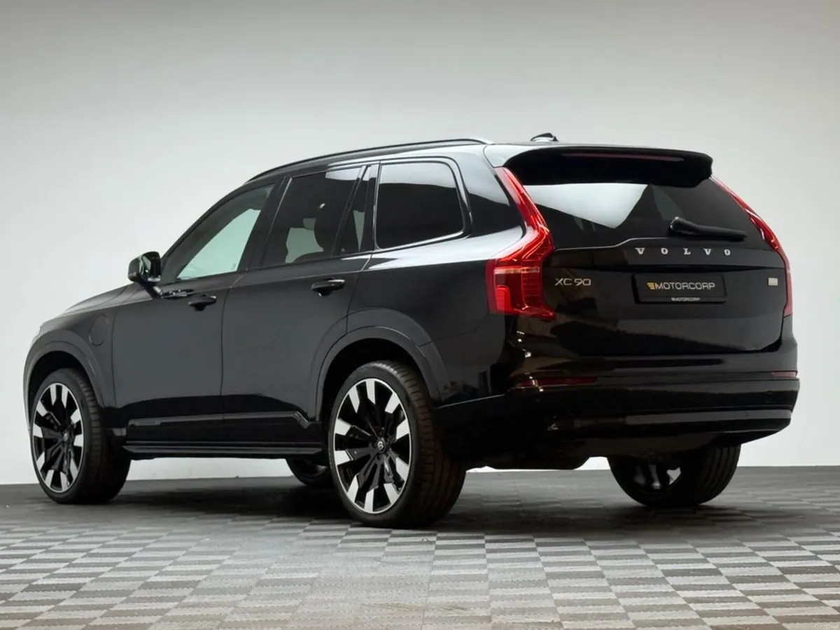 Volvo XC90 CORE T8 2.0 RECHARGE AWD - Image 5
