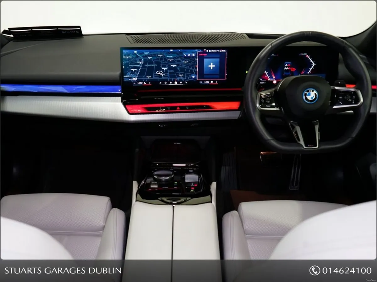 BMW 5-Series *3 X PACKS AND PANORAMIC ROOF* PRO PA - Image 4
