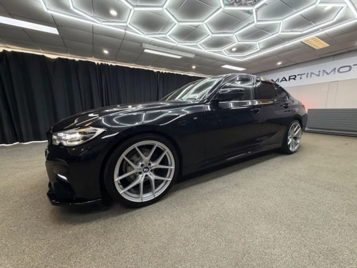 BMW 3-Series 318D M Sport - Image 6
