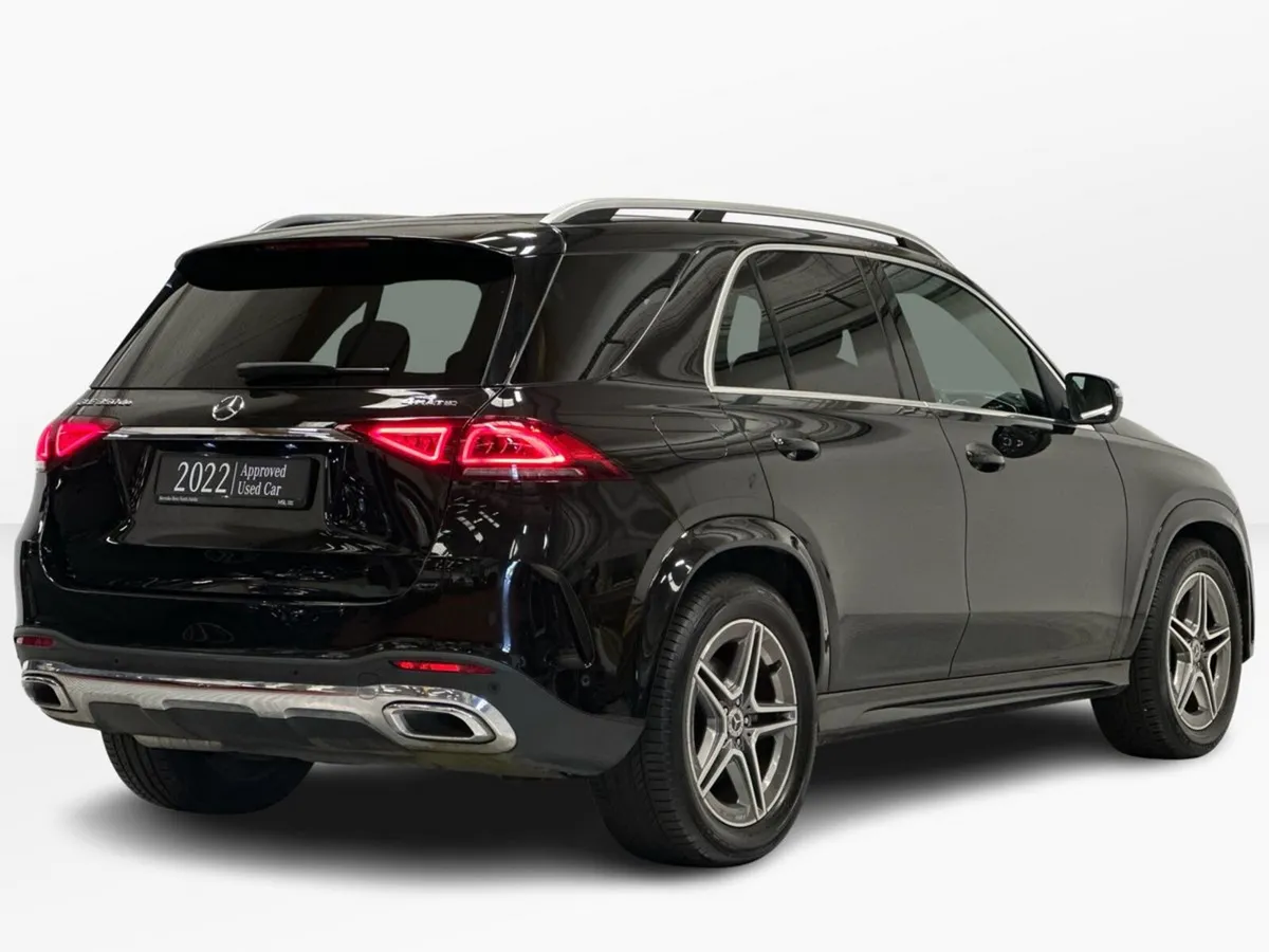 Mercedes-Benz GLE GLE350 DE 4Matic AMG Line PHEV - Image 3