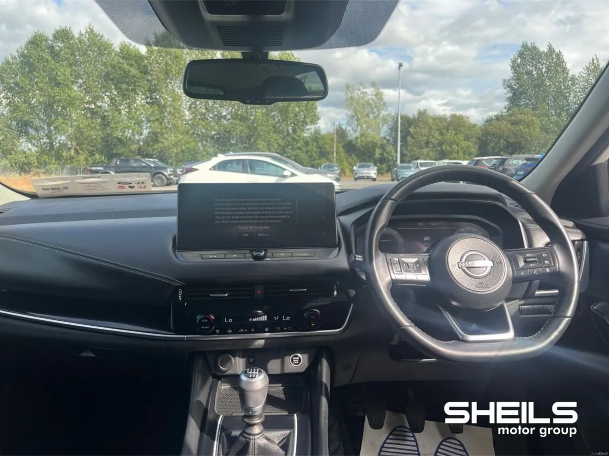 Nissan Qashqai 1.3 PET MILD HYBRID SV PREMIUM - Image 3