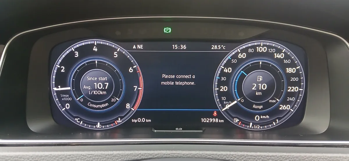 Volkswagen Golf 2017 *IRISH CAR* HIGHLINE 1.0 5dr - Image 6
