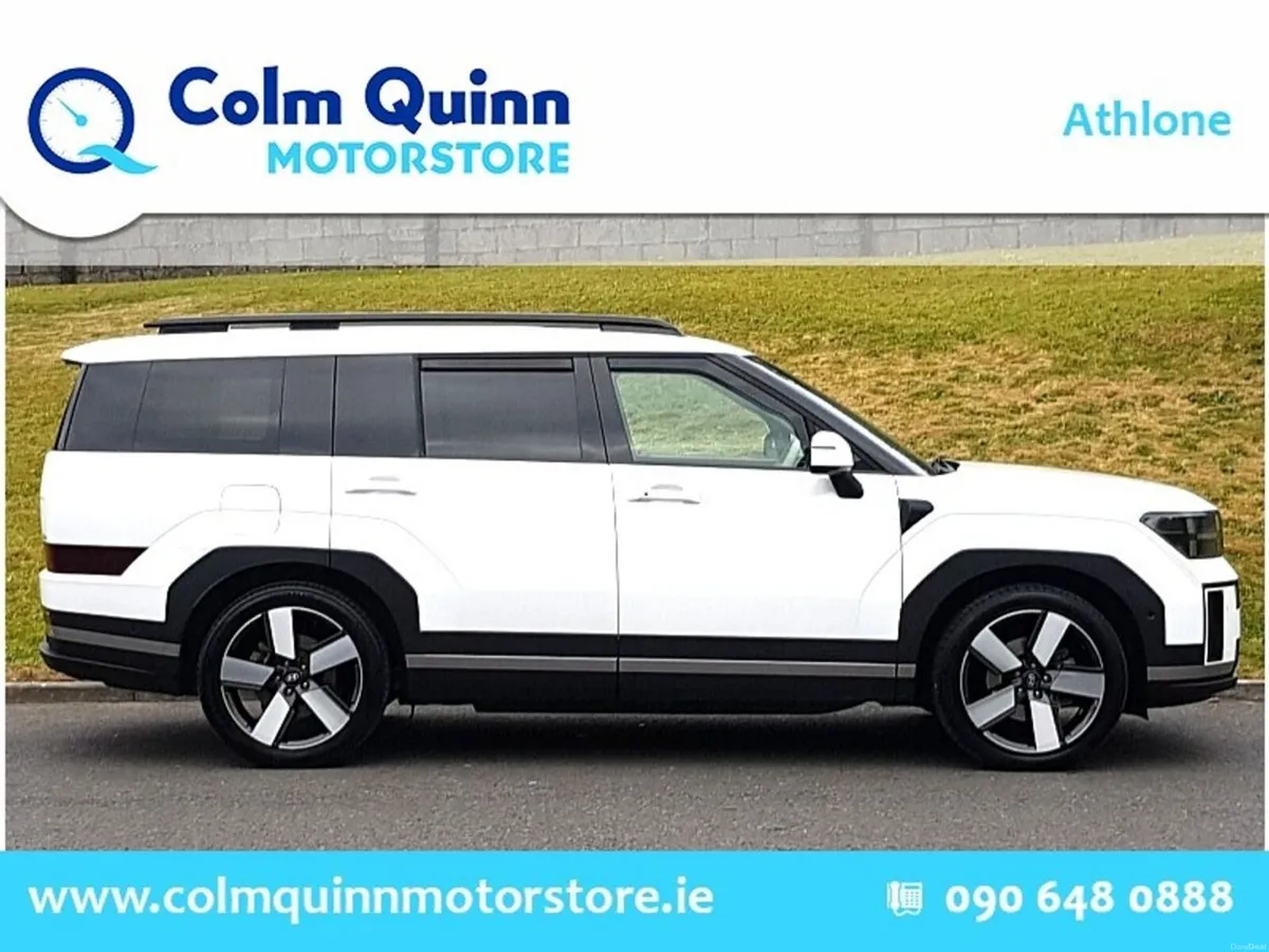 Hyundai Santa Fe Premium 1.6 PHEV 4WD - 1 Owner Fr - Image 2
