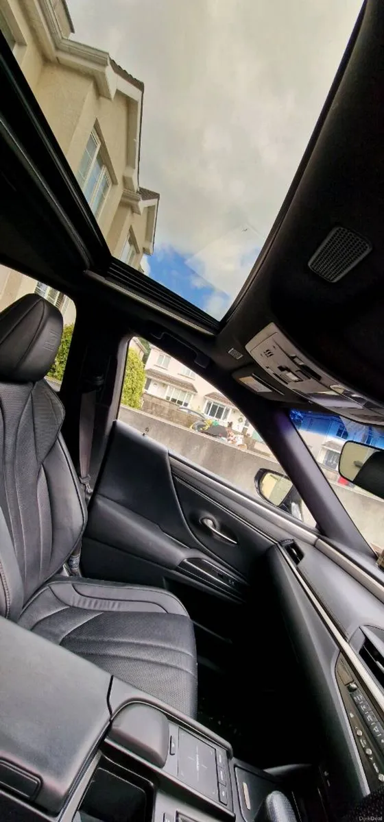 Lexus ES300H F-Sport Car Play STD - Image 6