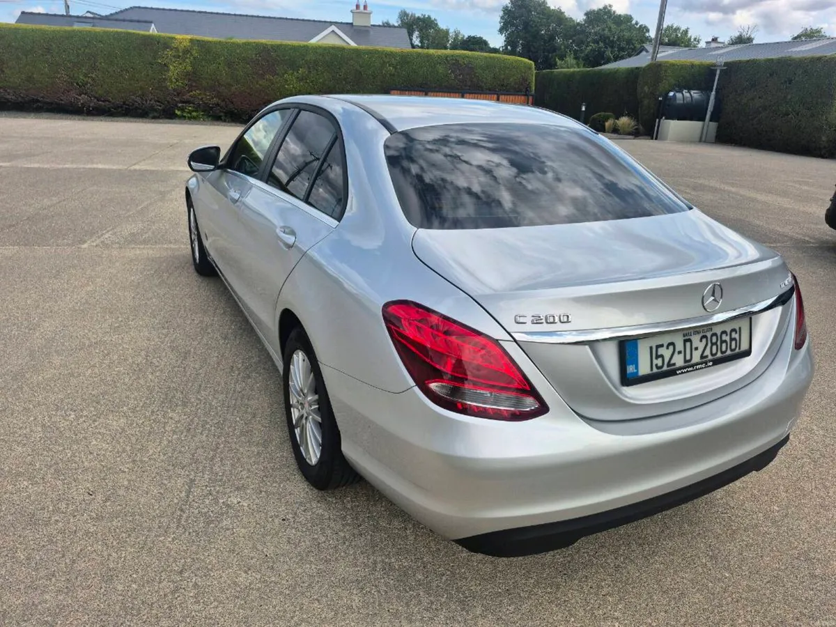 Car - Image 4