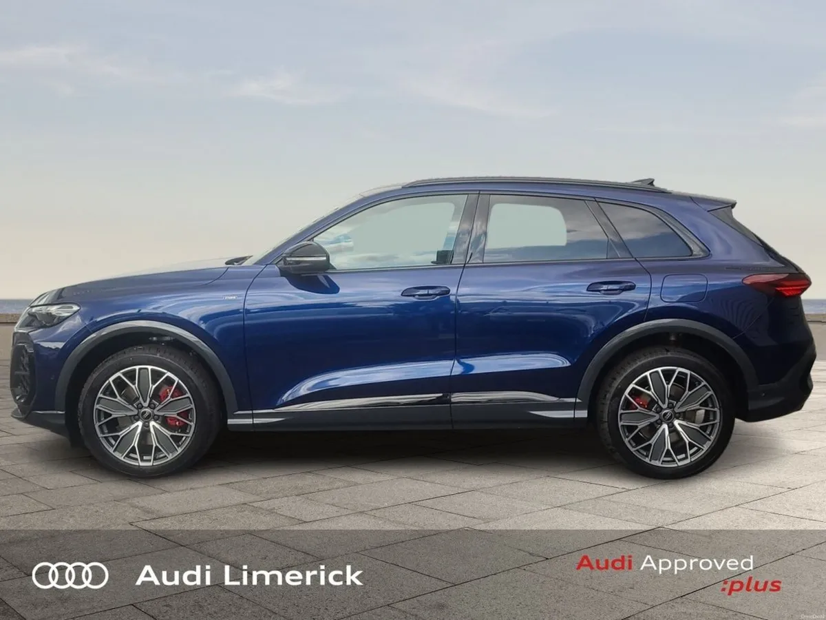 Audi Q5  E-HYBRID  S LINE + BLACK PACKAGE + UPGRAD - Image 4