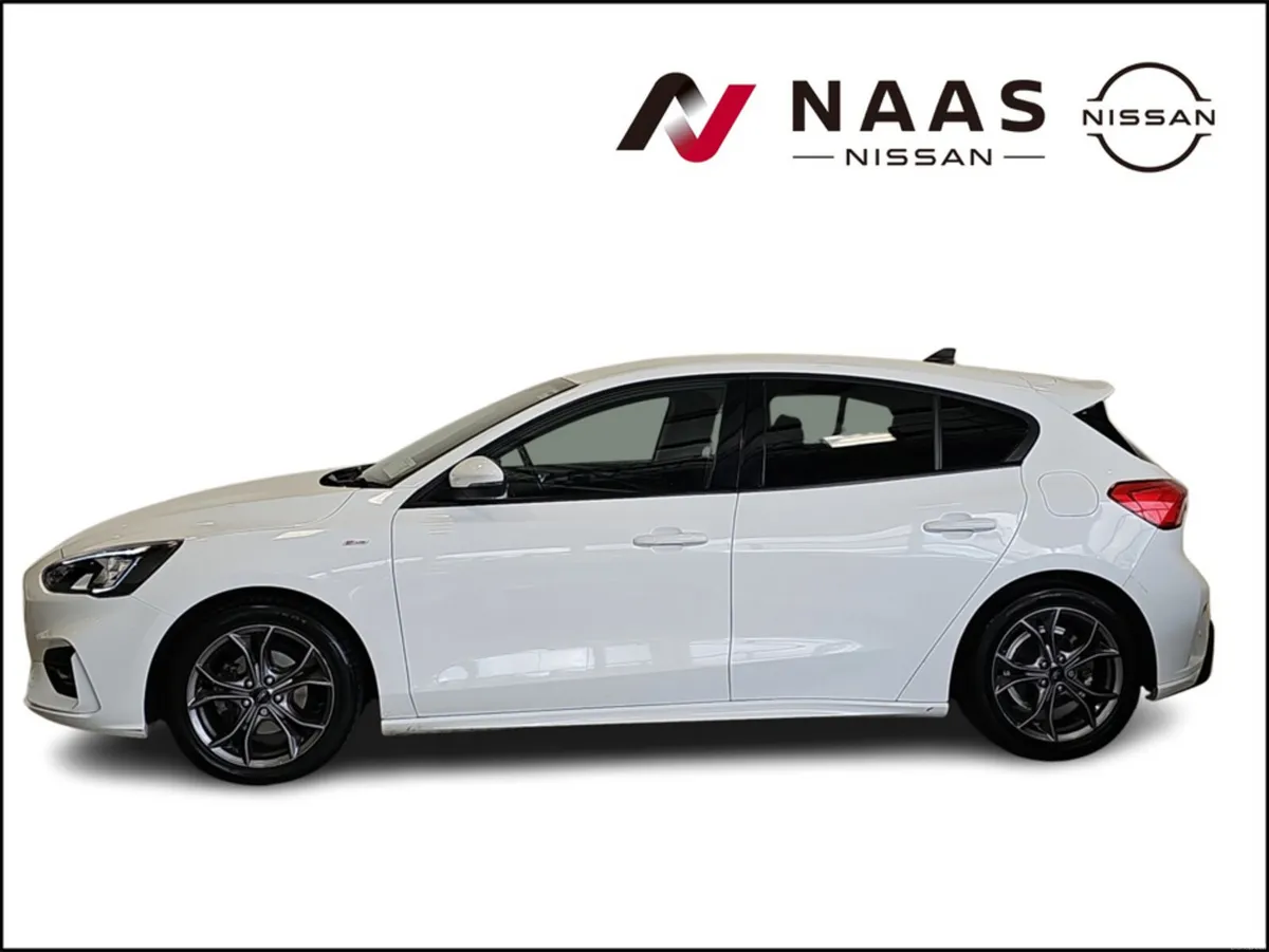 Ford Focus ST-LINE EDITION 5DR 1.5 TD 120 M6 - Image 3