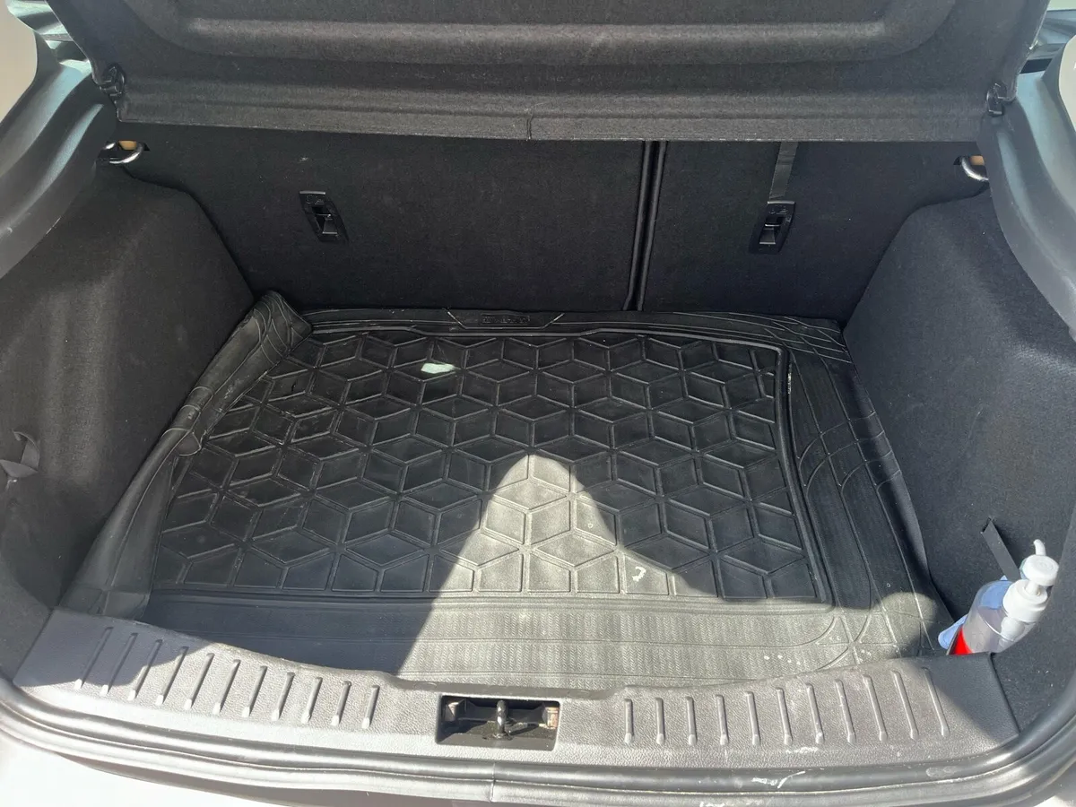 15 Ford Focus - Image 6