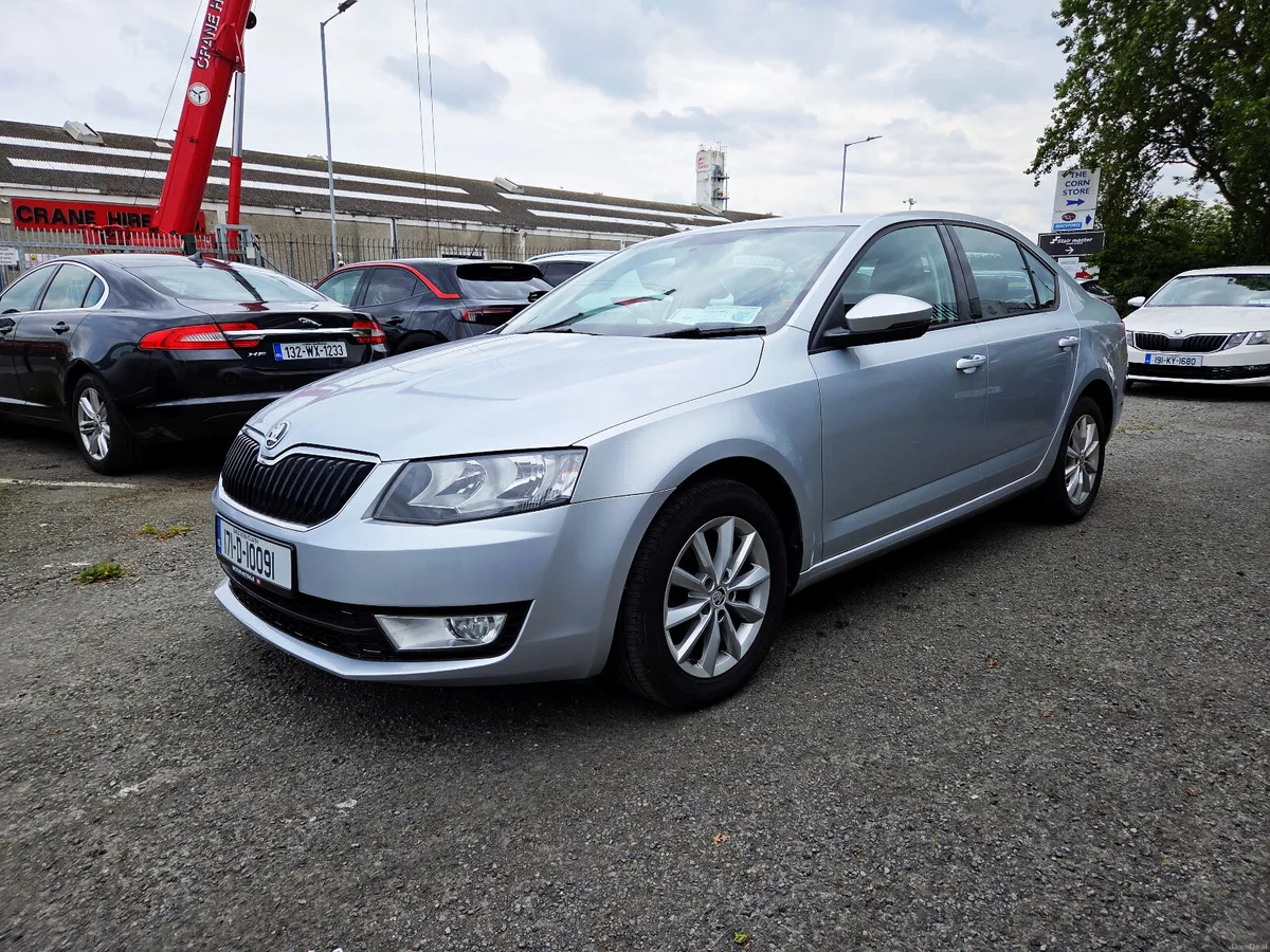 171 SKODA OCTAVIA Low KM Warranty NCT V.Clean - Image 1