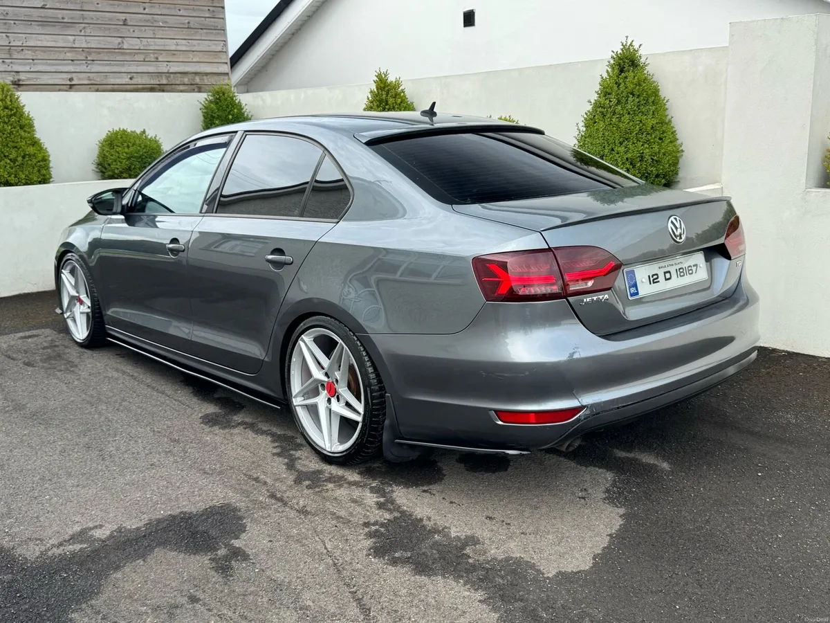2012 Volkswagen Mk6 Jetta - Image 5