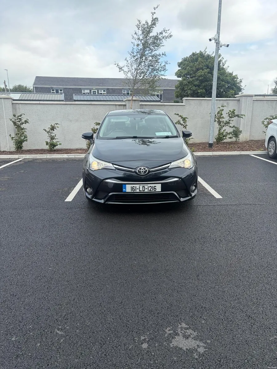 Toyota avensis luna 2016 - Image 1