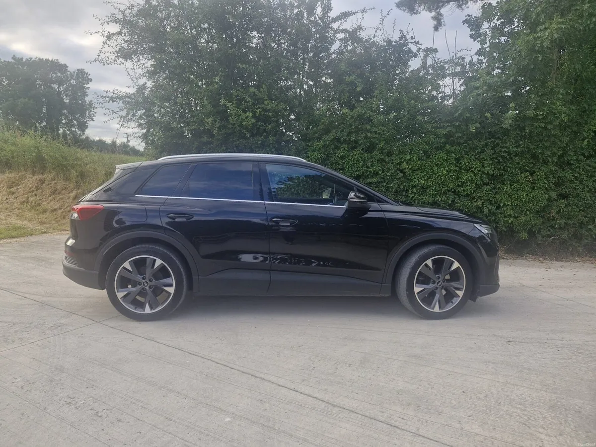 Car - Image 1